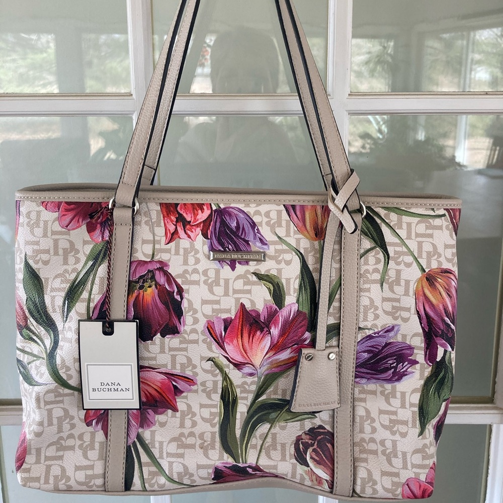 Cute Spring Purse by Dana Buchman